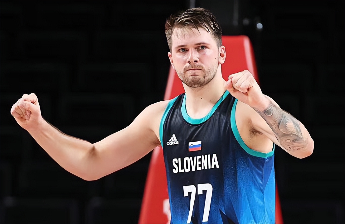 加纳国脚弗朗西斯已经在日本接受手术，之后将返回法国康复（加纳国脚弗朗西斯已在日本完成手术，将赴法国康复）