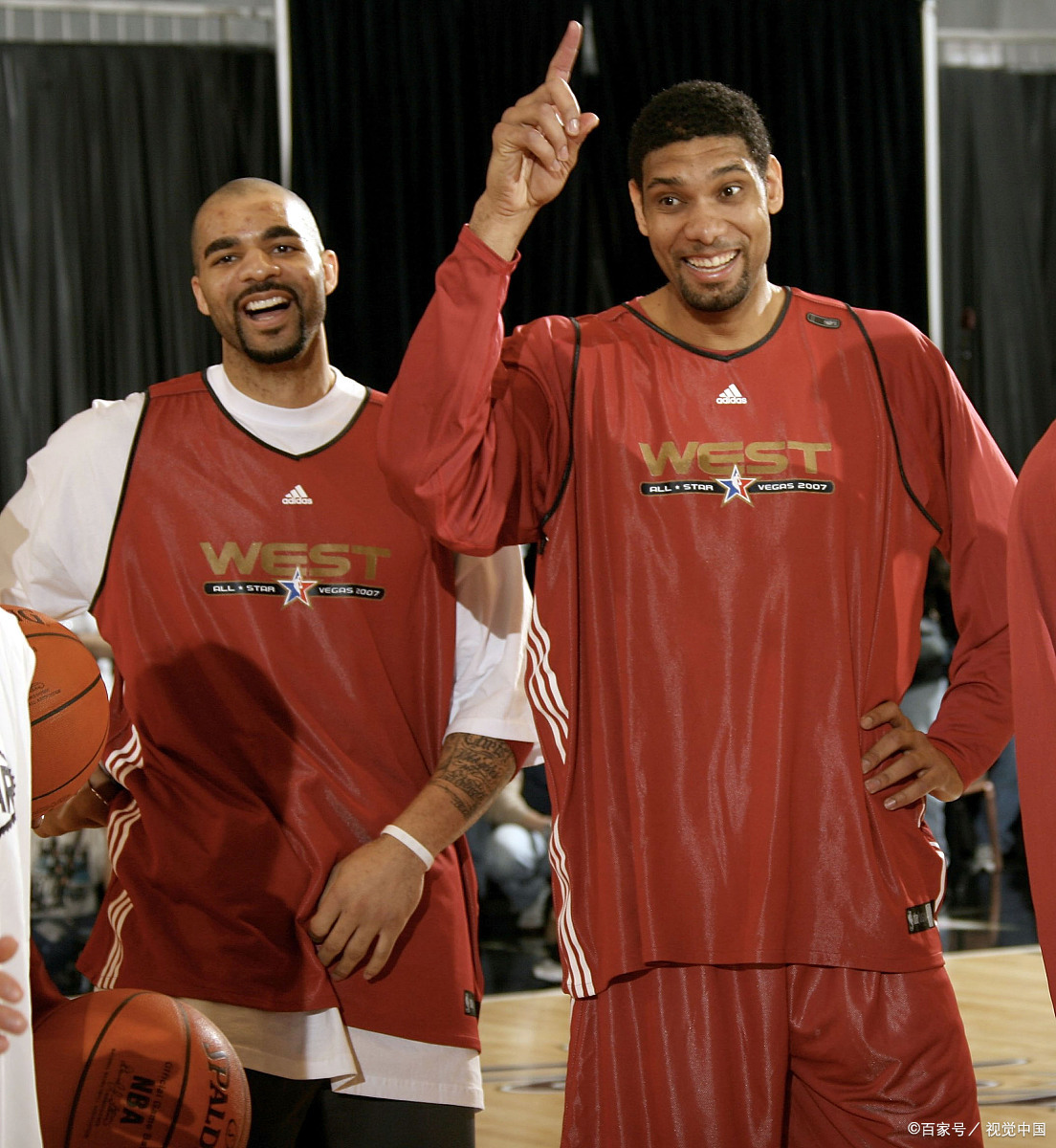 河南00后姑娘李玮洒夺得金腰带，成中国首位女子职业拳击OPBF亚洲冠军（河南00后女将李玮洒问鼎金腰带，成为中国首位OPBF女子职业拳击亚洲冠军）