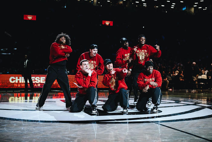 意媒：米兰派球探现场考察亨克18岁前腰卡雷察斯（意媒：米兰球探现场观战亨克18岁前腰卡雷察斯）