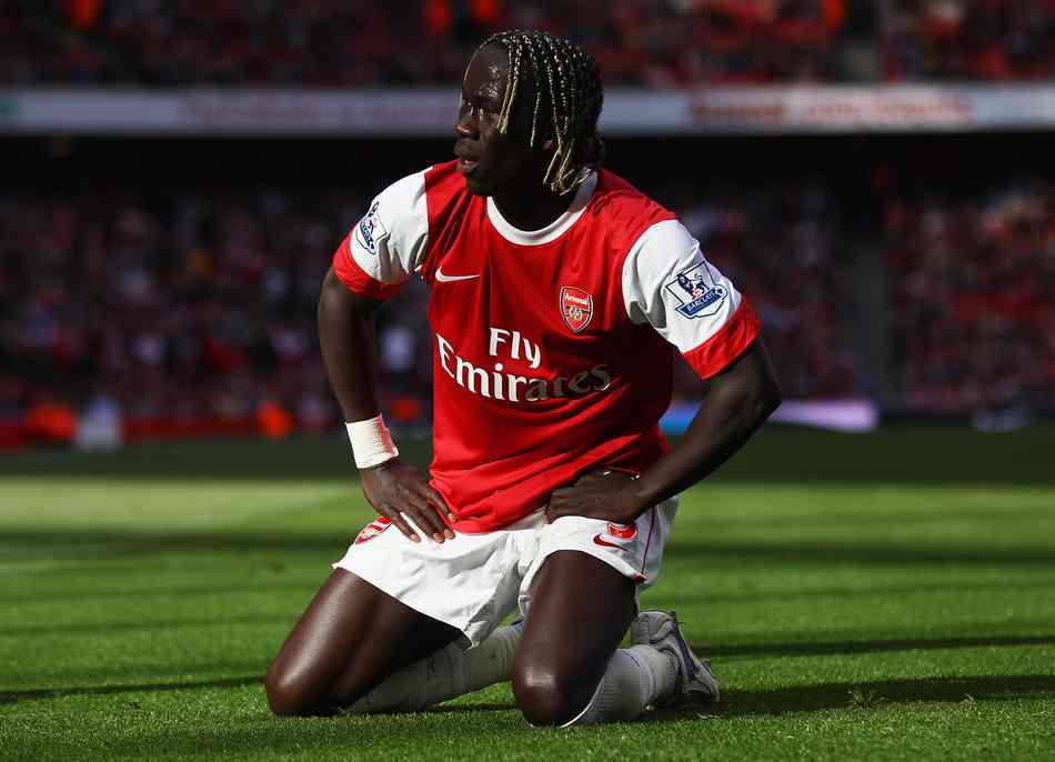 皇马TV抨击裁判：不管皇马踢得好不好，现实是裁判在给皇马使绊子（皇马电视台怒批裁判：无论皇马表现如何，裁判都在针对皇马）