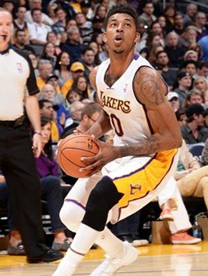 马宁入选2026世界杯候选裁判员培训名单，将经历最后一次考核（马宁入围2026年世界杯候选裁判培训名单，迎接最后一轮考核）