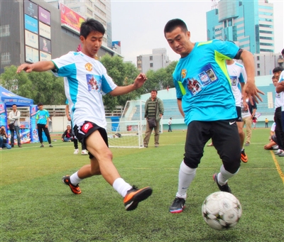 克瓦拉茨赫利亚激活巴黎圣日耳曼：大胜雷恩找回法甲节奏（克瓦拉茨赫利亚领衔爆发，巴黎圣日耳曼痛击雷恩重拾法甲感觉）