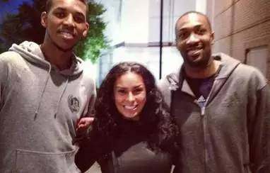 本泽马：我和C罗无需向外界展示什么；回皇马？完全有可能（本泽马：我与C罗无需对外证明任何事；重返皇马？并非没有可能）