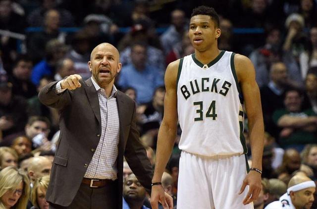 TA评曼联国脚表现：卡塞米罗&B费表现顶级；达洛特需证明自己（TA点评曼联国脚：卡塞米罗与B费发挥顶尖，达洛特仍需自证）